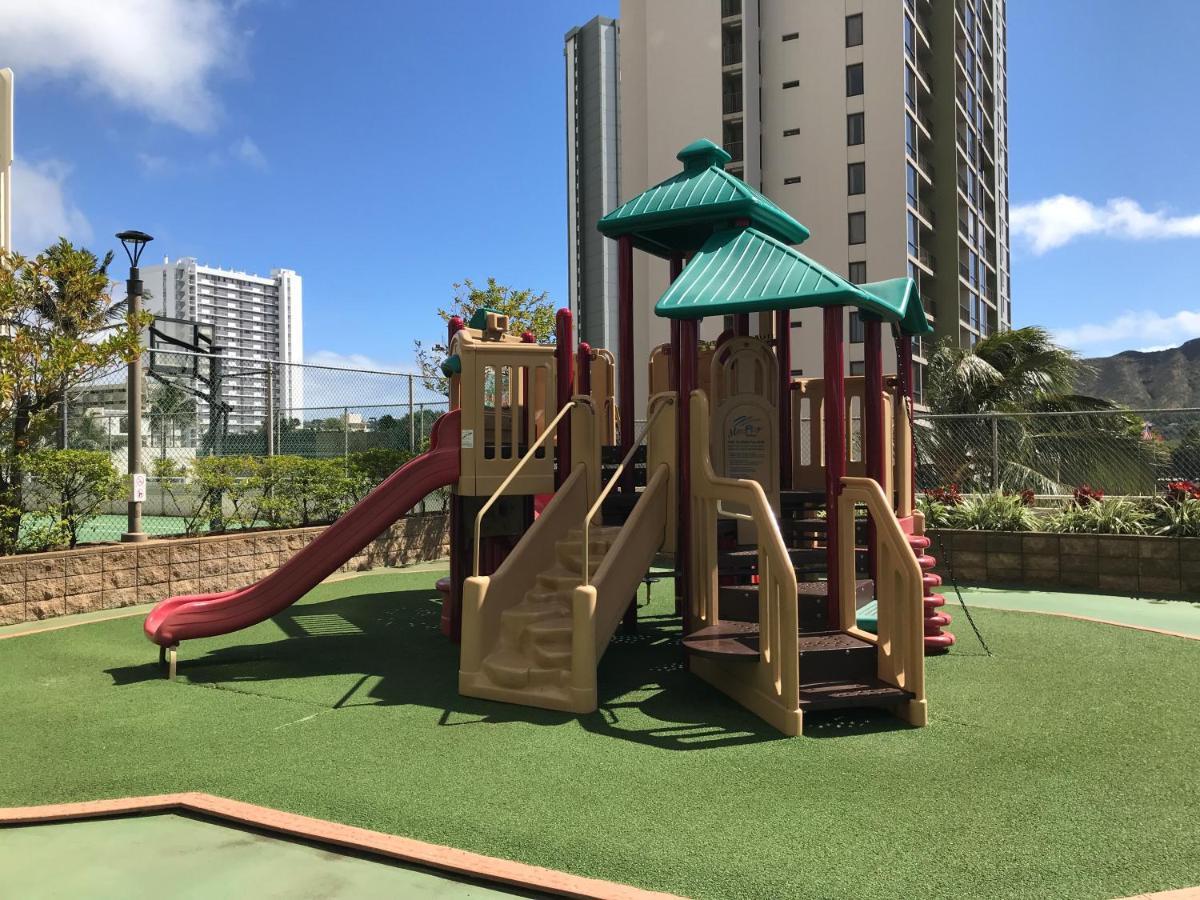 Beautiful 1Br, Steps To Waikiki Beach And Parking Гонолулу Экстерьер фото