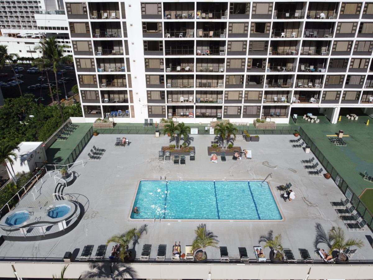 Beautiful 1Br, Steps To Waikiki Beach And Parking Гонолулу Экстерьер фото