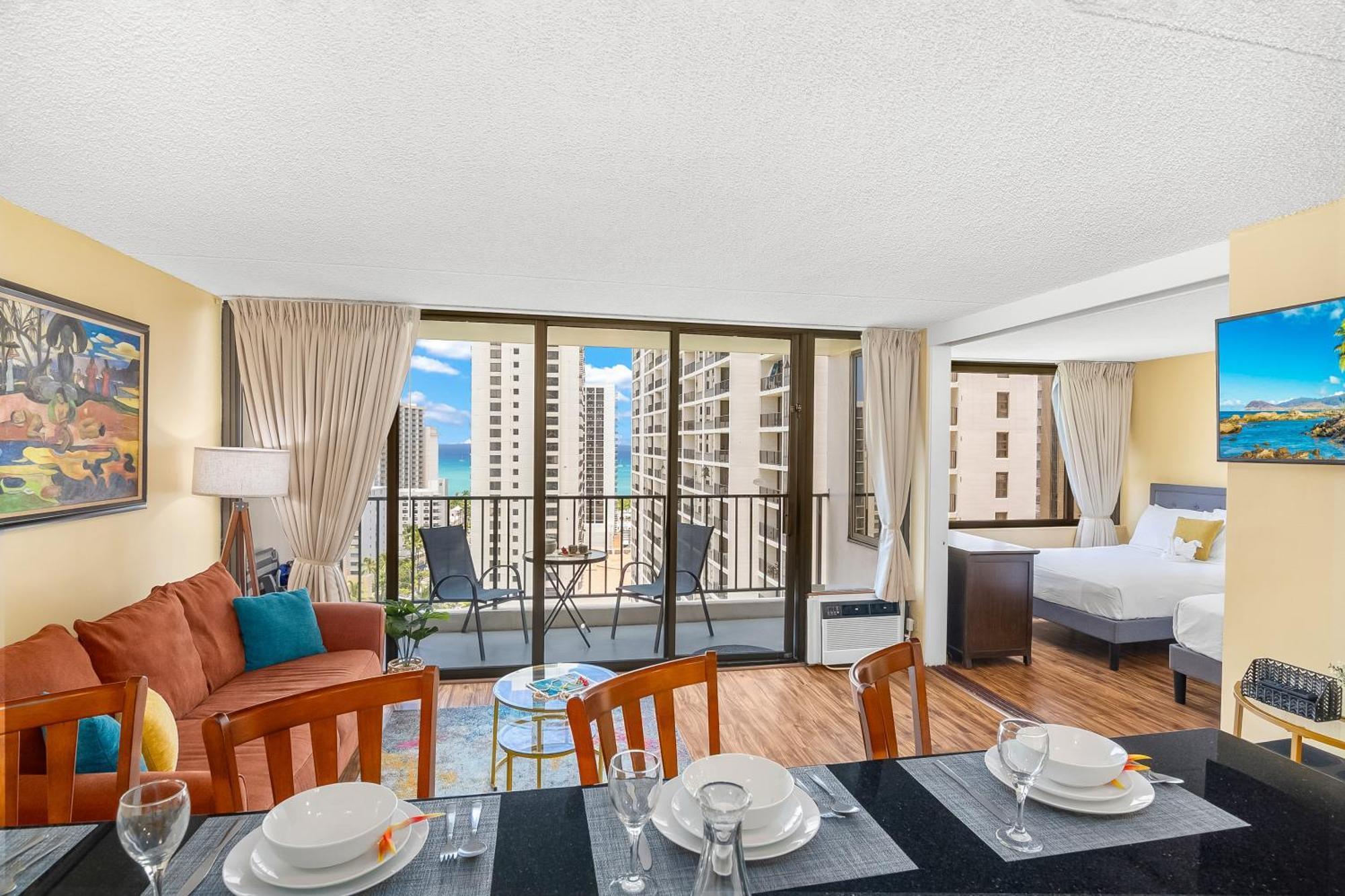 Beautiful 1Br, Steps To Waikiki Beach And Parking Гонолулу Экстерьер фото