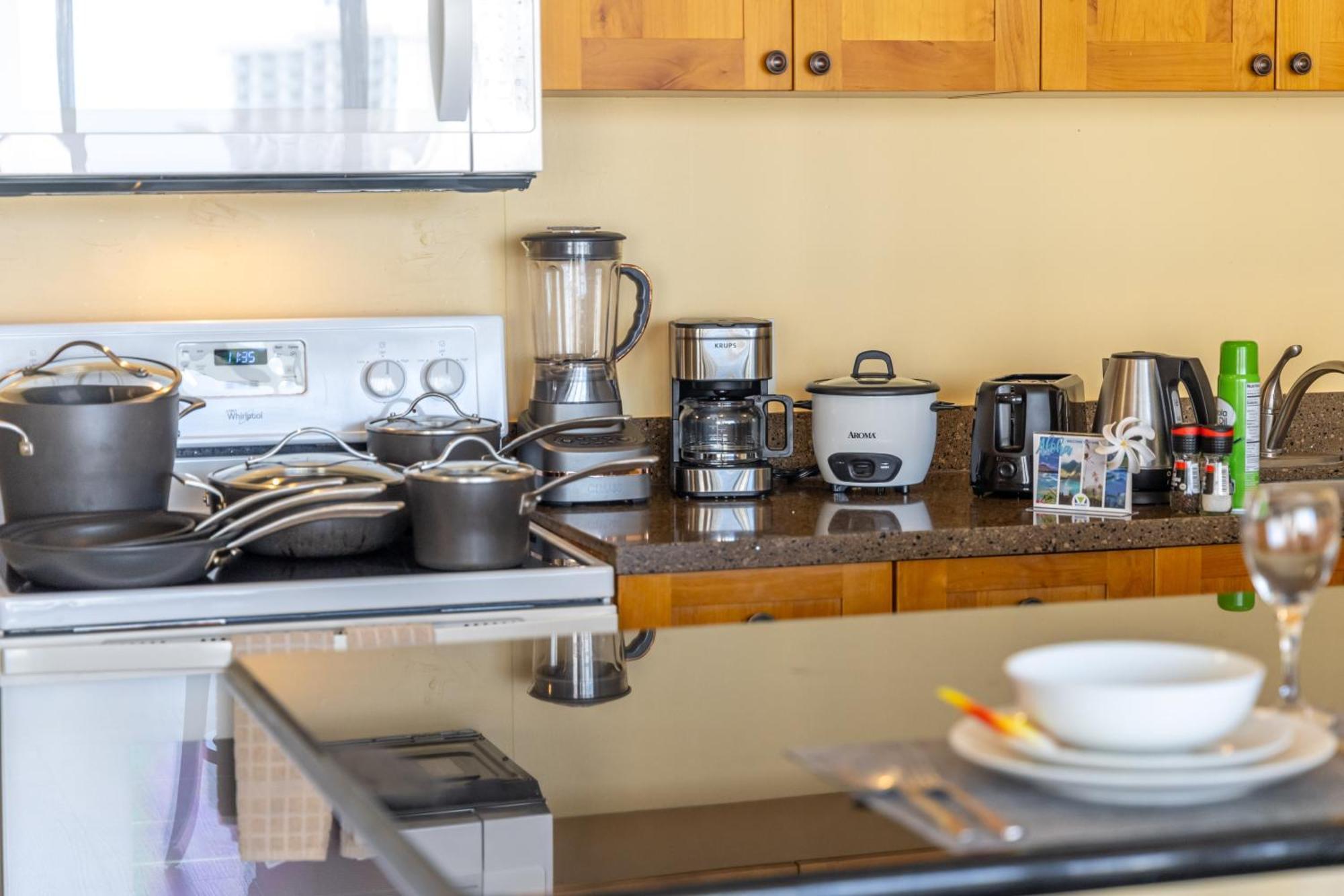 Beautiful 1Br, Steps To Waikiki Beach And Parking Гонолулу Экстерьер фото