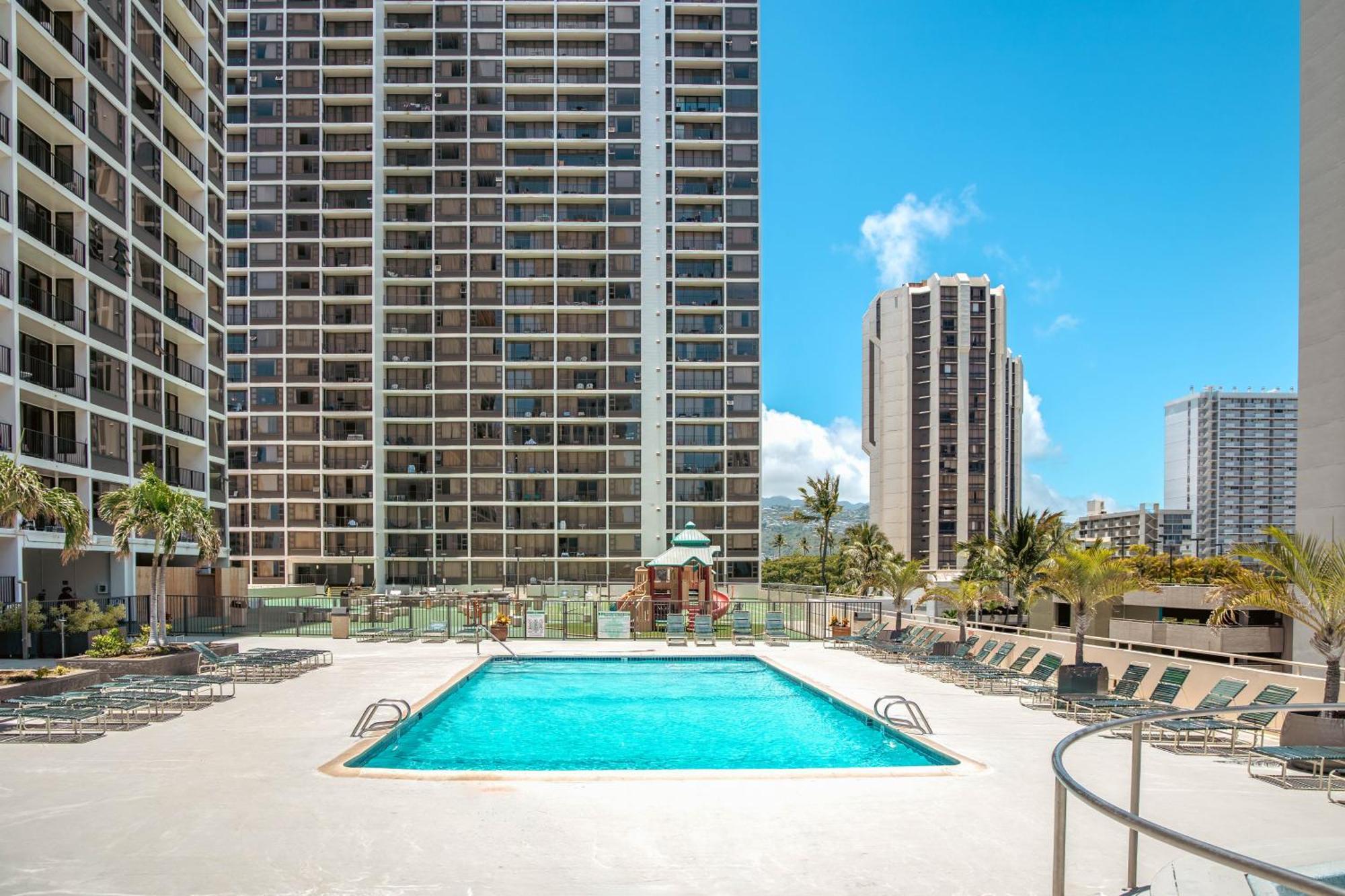 Beautiful 1Br, Steps To Waikiki Beach And Parking Гонолулу Экстерьер фото